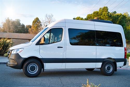  Mercedes 12 Seats Passenger Van