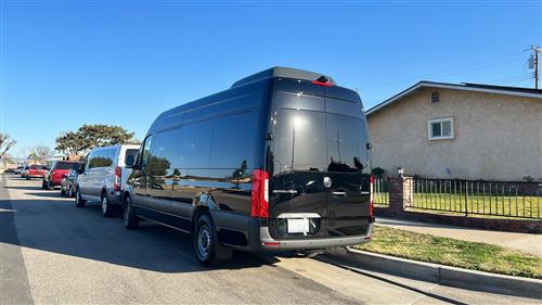  Mercedes 15 Seats Passenger Van